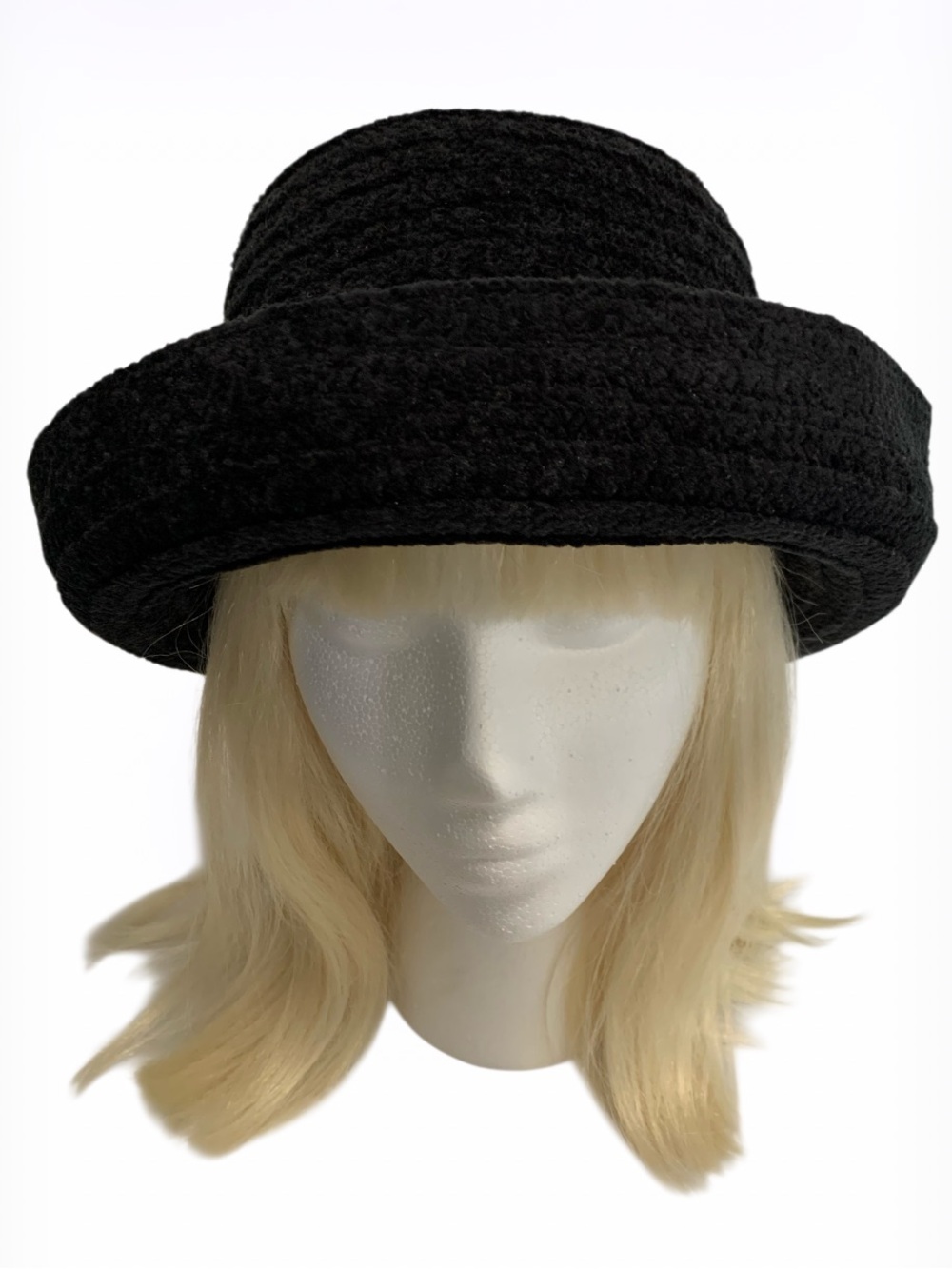 Betmar Circular Woven Velvety Hat